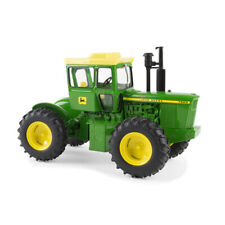 132 John Deere 7520 4wd Tractor Toy - Lp82809