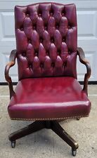G Vintage Red Tufted Leather Backrest Executive Office Swivel Chair Mahogany