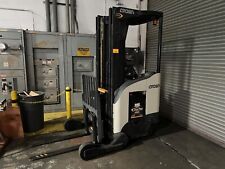 Crown Rr5715-35 Standup Electric Reach Truck Forklift W Charger