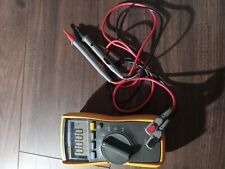 Fluke 114 Cat Iii 600 V True-rms Electrical Multimeter