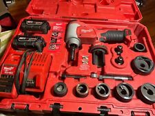 Milwaukee 2676-22 Battery Powered 10 Ton Knockout Punch Set 12 To 2 Greenlee