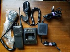 Motorola Ht1000 Uhf Radio H01rdc9aa3dn 403 470 Mhz With Charger And Microphone