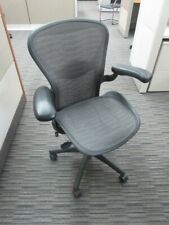 Herman Miller Aeron Mesh Desk Chair Medium Size B Fully Adjustable Tux With Lumbar