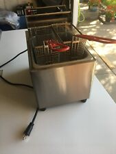 Cecilware Countertop Fryer With Extra Lid And Extra Large Basket
