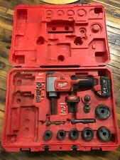 Milwaukee 2676 22 M18 10 Ton Knockout Tool With Knockout Set Amp Battery Used Works
