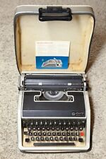 Vintage Olivetti Lettera 33 Portable Typewriter With Case