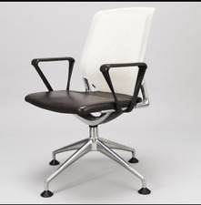 Vitra - Meda Conference Chair