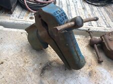 Cole Tool Mfg Heavy Chicago Blacksmith Post Vise 57 Pounds W Anvil Pipe Jaws