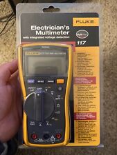 Fluke 117 Electricians Multimeter Tester Frequency Current Frequency Conduction