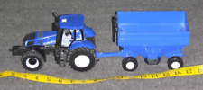 Ertl 132 New Holland T8.350 Tractor W Gravity Feed Wagon Ford Farm Toy