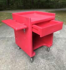 Cambro Es28 Cash Register Equipment Stand W Tray Rail Left Side On Wheels Red