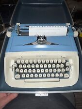 Vintage 1960s Royal Safari Typewriter W Hard Case Excellent Condition Baby Blue