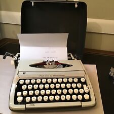 Smith Corona Pride Line Cursive Font Script Zephyr Deluxe England - Typewriter