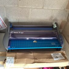 Gbc Commercial Laminator Pinnacle 27 Ezload 27 Laminating Machine With New Roll