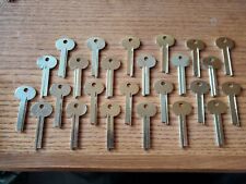 Lot Of 25 Safe Deposit Key Blanks Of Mosler Locksmith K641