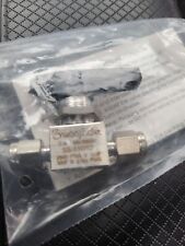 Swagelok Ss-41gs2 Stainless Steel 1-piece 3-way Ball Valve 18 Tube 40g New