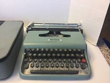 Vintage Olivetti Ivrea Lettera 22 Portable Typewriter Untested As Is