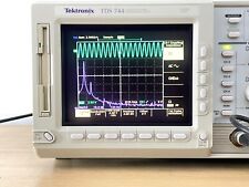 Tektronix Oscilloscope Tds744 500hz 2gss In Perfect Working Condition.