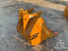 Case 580 24 Inch Backhoe Bucket