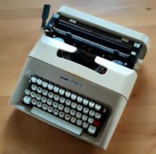 Oh Olivetti Lettera 35 White Typewriter Italy Vintage Case