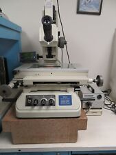 Mitutoyo Mf 176-513a Toolmakers Measuring Video Microscope 2axis Readout