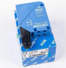 New In Box Sick Photoelectric Proximity Sensor Switch Wt34-r220