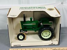 Oliver 2255 Wide Front Scale Models Farm Progress Show 2003 Toy Tractor 116 Nib
