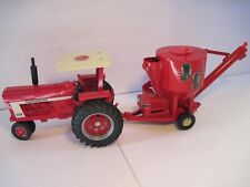 International Harvester Farm Toy Tractor 966 With Mixer-mill Ertl 116
