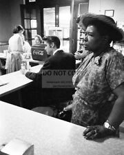 Elvis Presley Eating Segregated Chattanooga Lunch Counter 8x10 Photo Zz-966