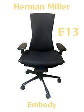 E13embody Chaire13