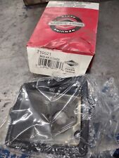 New Old Stock Briggs Air Cleaner Base 710521 Tr