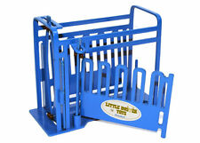 Little Buster 500237 116 Scale Priefert Squeeze Chute -