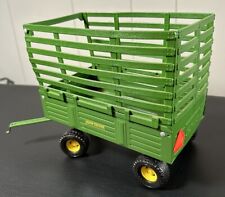 John Deere Ertl Bale Throw Hay Wagon 116 Metal Plastic Made Usa Iowa